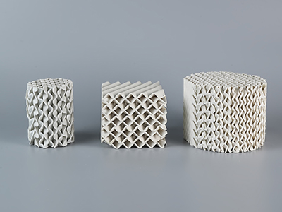 How Does the Mechanical Vibration Affect Structured Packing Performance?